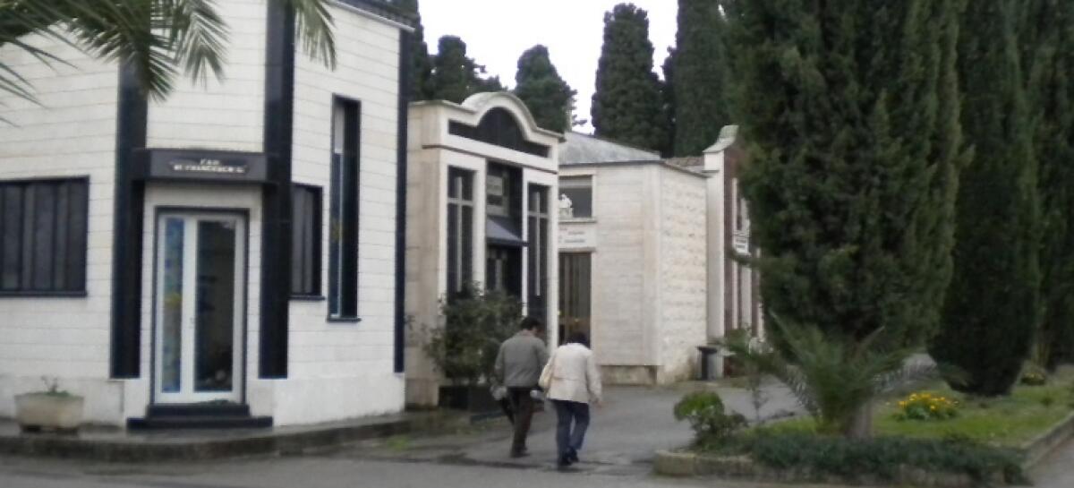 A Riesi i cari defunti si possono visitare anche con un click -