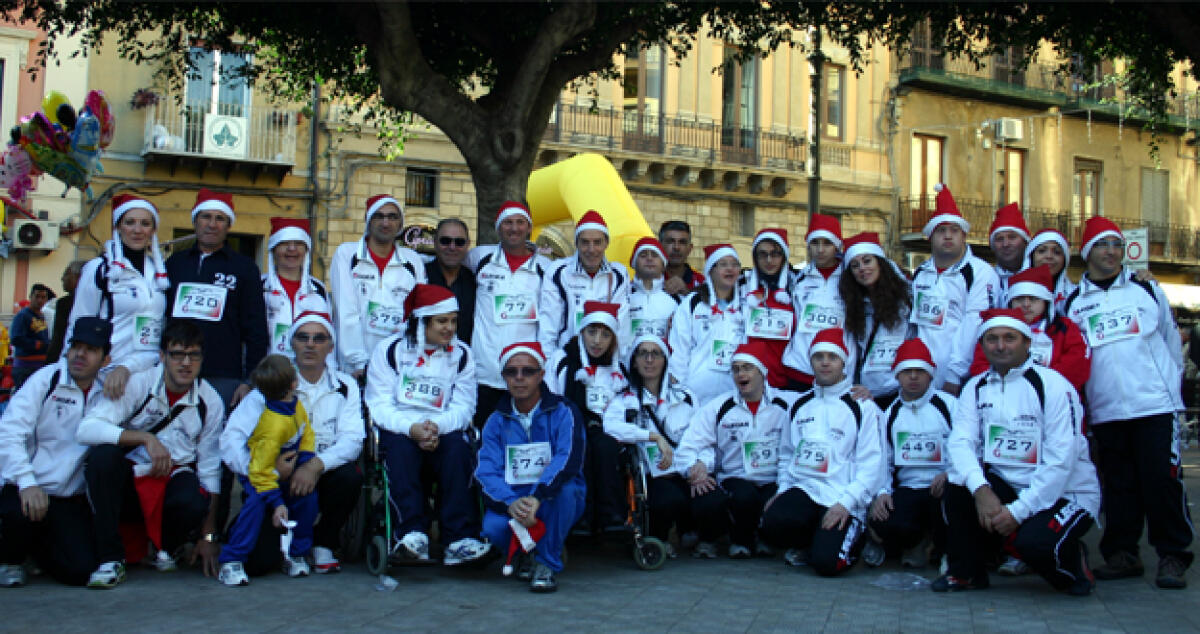 Corri a Natale con papà, centinaia di bambini in piazza - 
