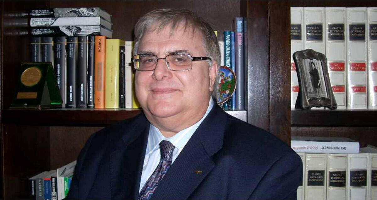 L'ex sindaco di Riesi Carrubba sceglie auguri originali per Natale - 