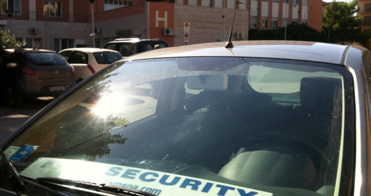 Porta il barbecue in ospedale per cucinare la carne al marito ricoverato - 