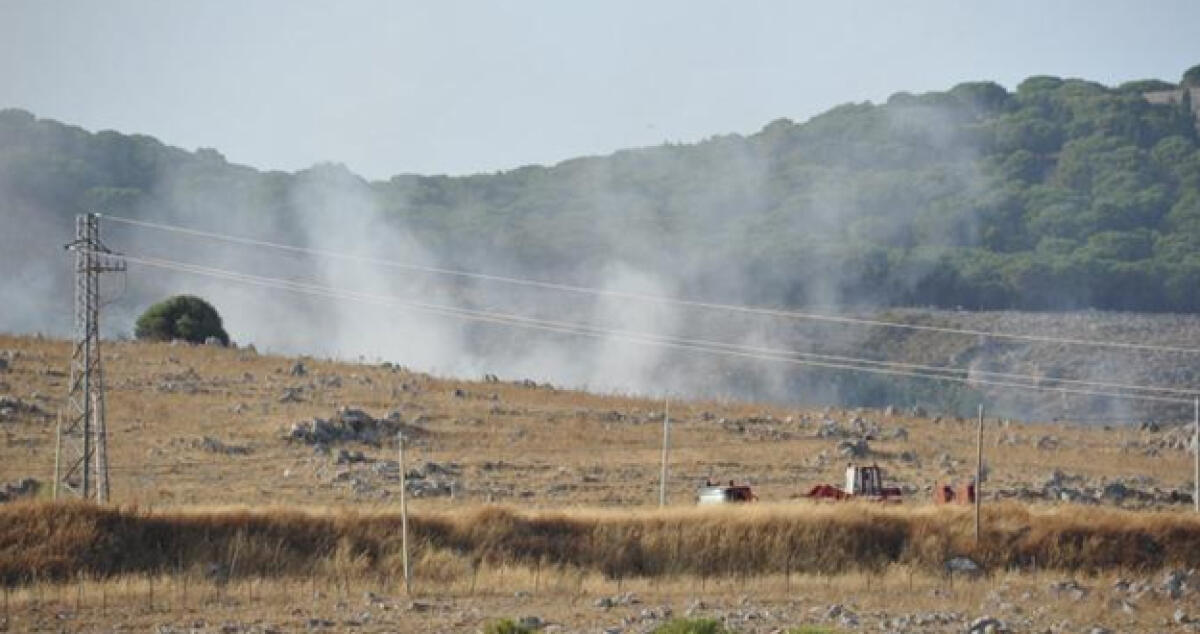 Brucia anche la discarica Timpazzo, il sindaco: in atto strategia di tensione -
