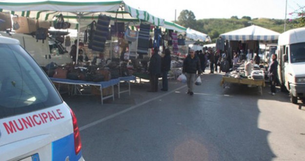 mercato%20settimanale.jpg