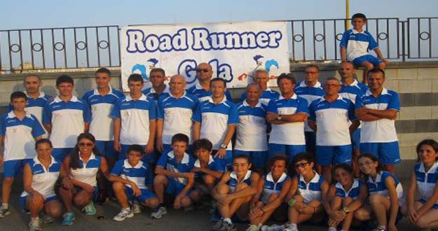 road%20runner%20nuove%20divise.jpg