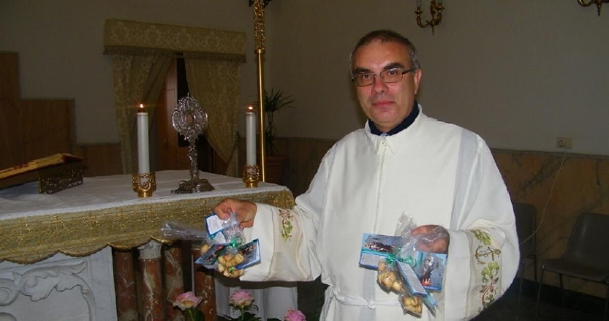 San Nicola Protettore delle anime festeggiato con la benedizione del pane - 