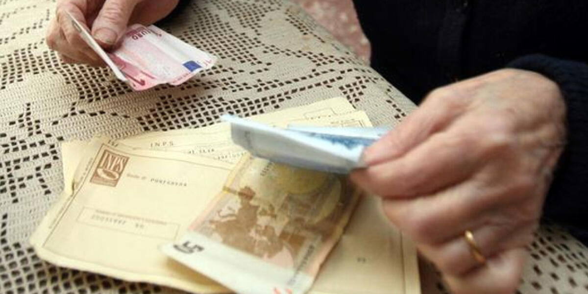 False funzionarie dell'Inps truffano una coppia di anziani coniugi - 