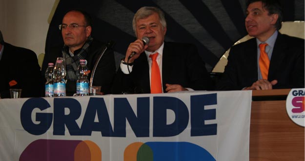 grandesud_comizio.jpg