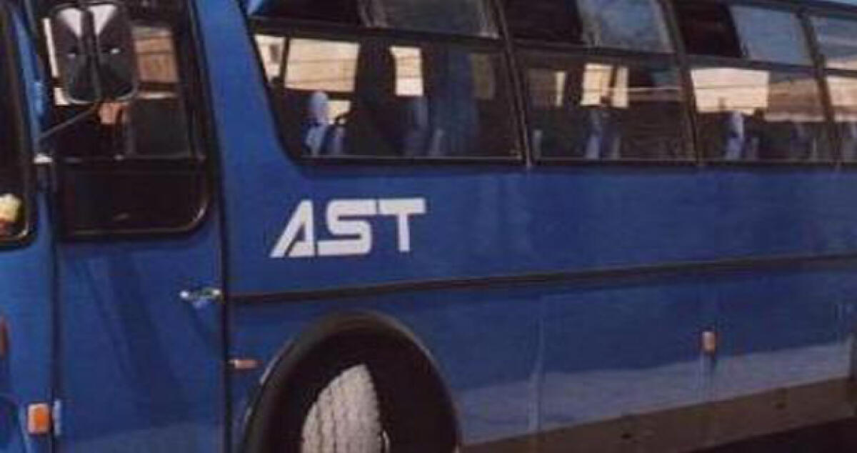 Universitari "vessati" dall'Ast, scendono prima ma pagano l'intera corsa -