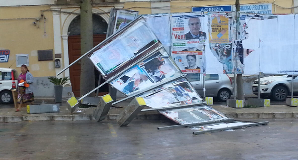 Campagna elettorale abusiva, gli "attacchini" violano le regole -