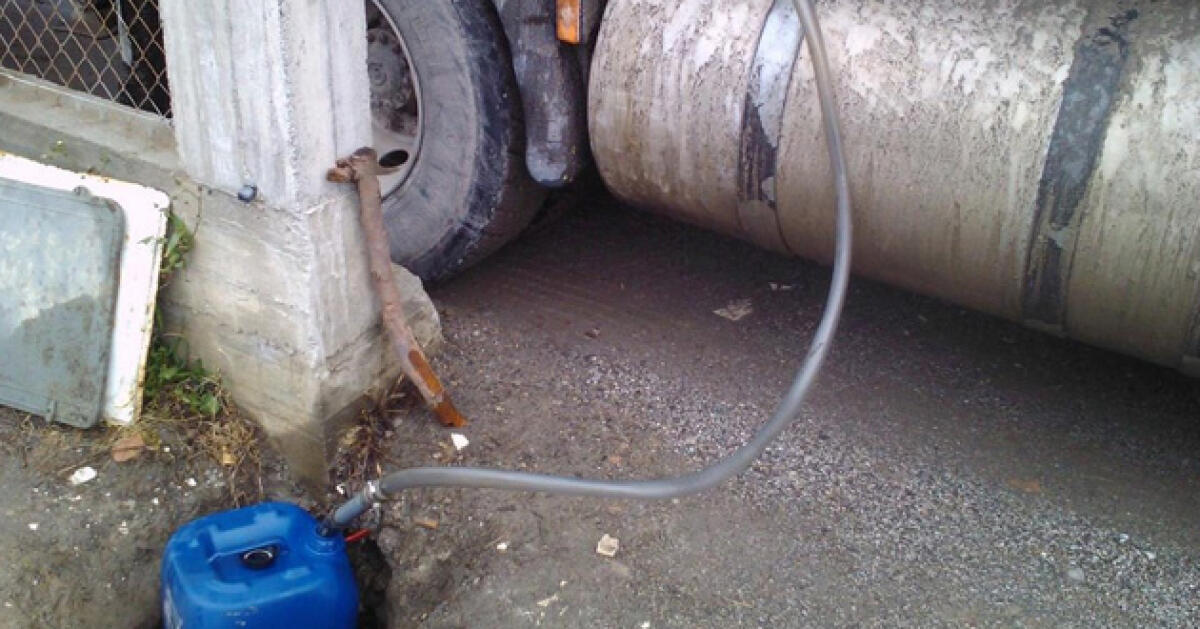 Adesso rubano la benzina alle auto comunali -
