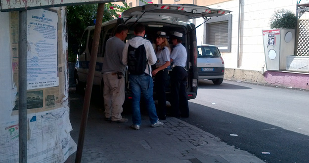 posto%20di%20blocco%20vigili.jpg
