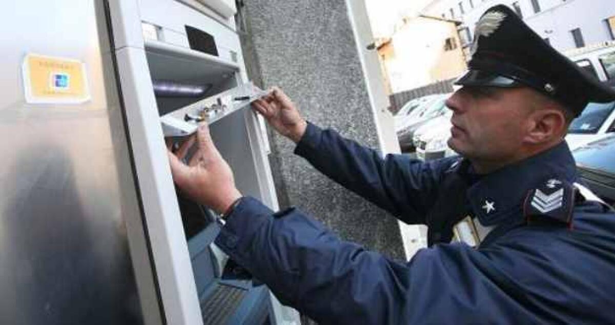 Rapina in una tabaccheria di via Niscemi: bottino di 7000 euro -