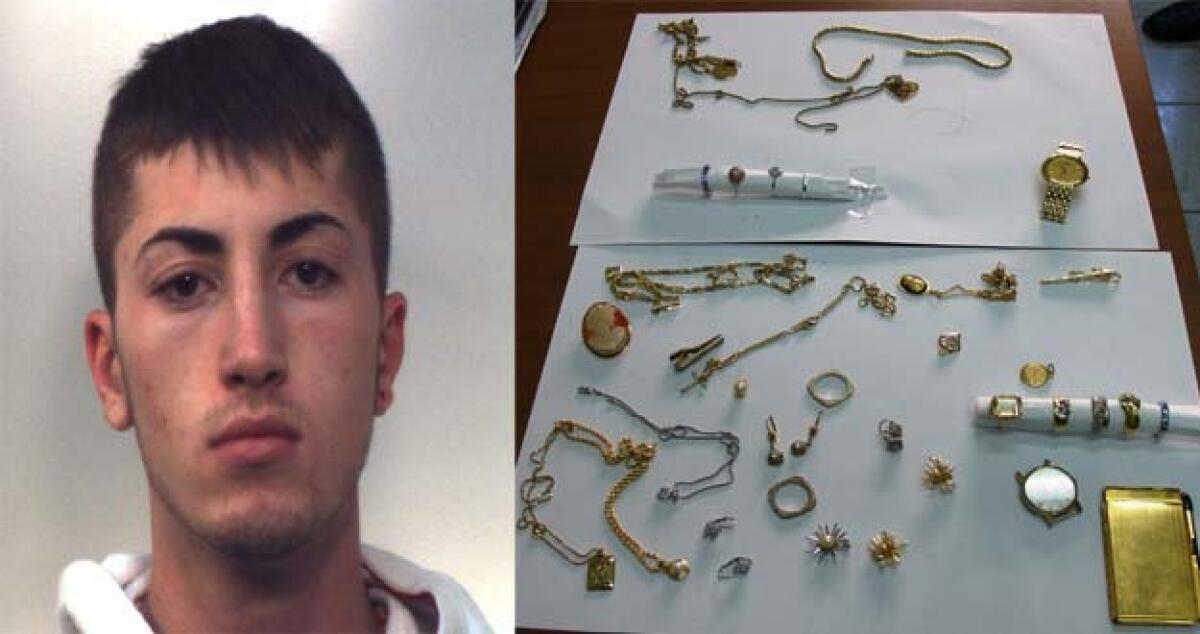 Una vittima annota la targa, due gelesi arrestati per tre scippi a Scili -