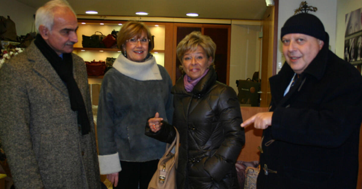 "La restituzione di metu00e0 dello stipendio dei dipendenti u00e8 una forma di pizzo" - 