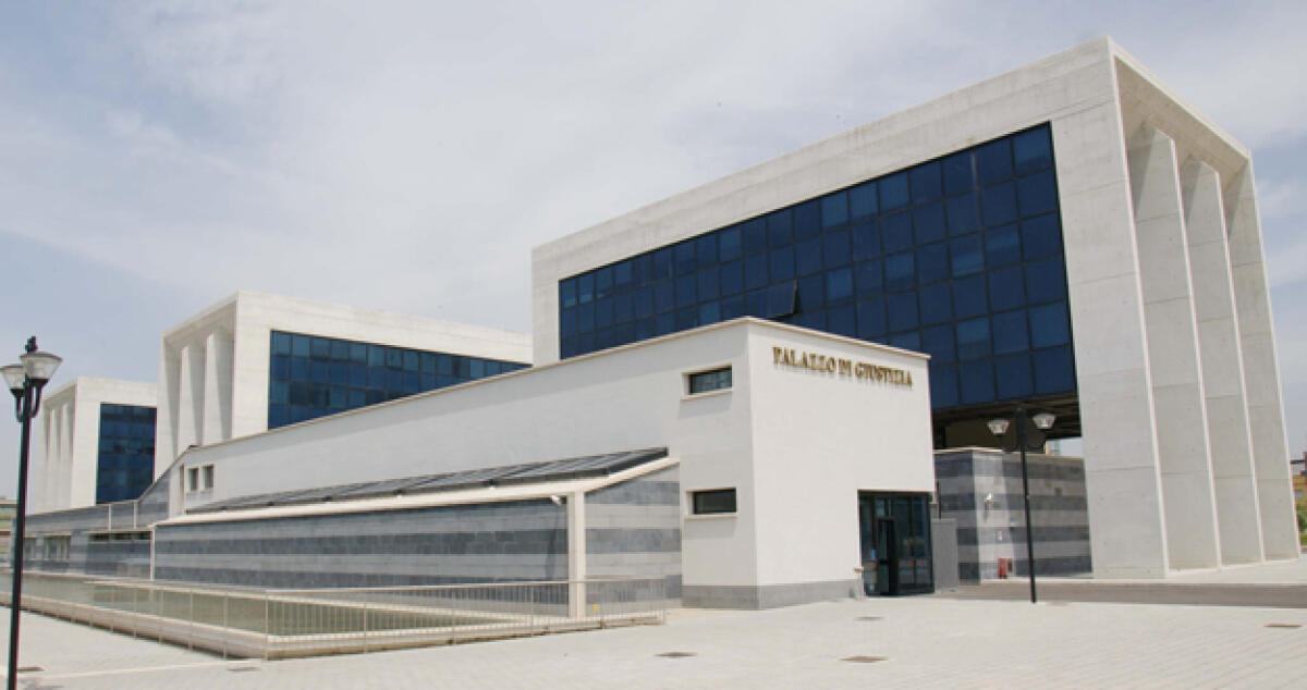 Muore il cancelliere del tribunale Micciché, aperta un'inchiesta contro i medici -