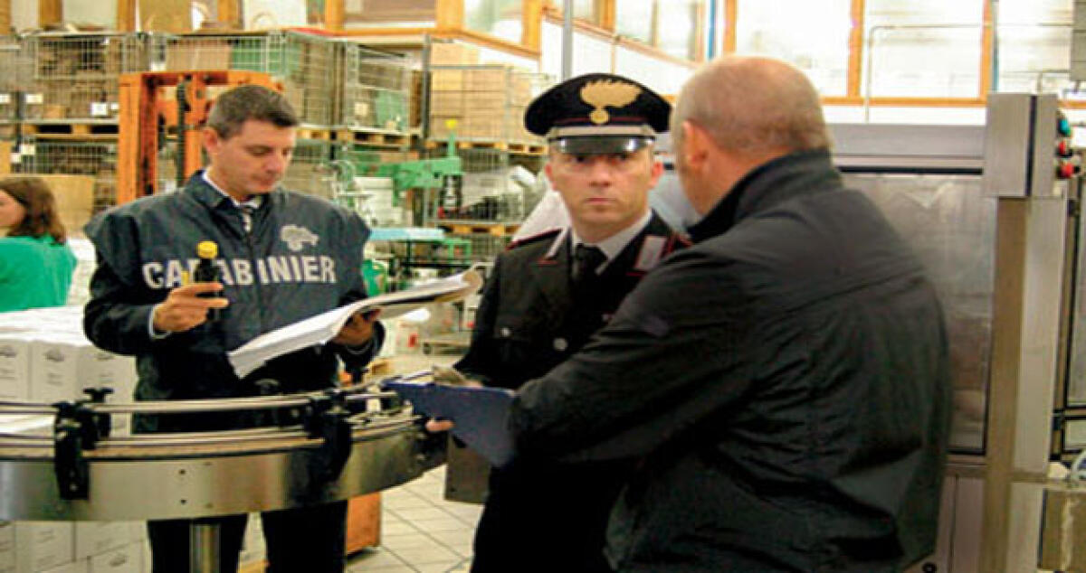Olio alla "crolorofilla", scattano controlli: indagine su frode alimentare -