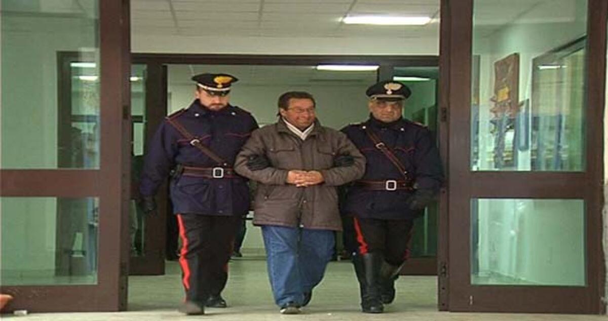 "Agorà", tabaccaio voleva uccidere pregiudicato: "pum, pum un colpo in testa" - 