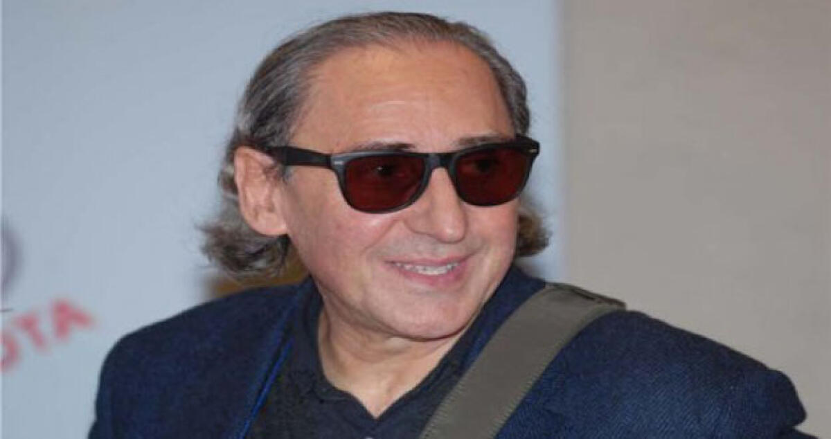 Crocetta porta a Gela Battiato per promuovere il "Megafono" -