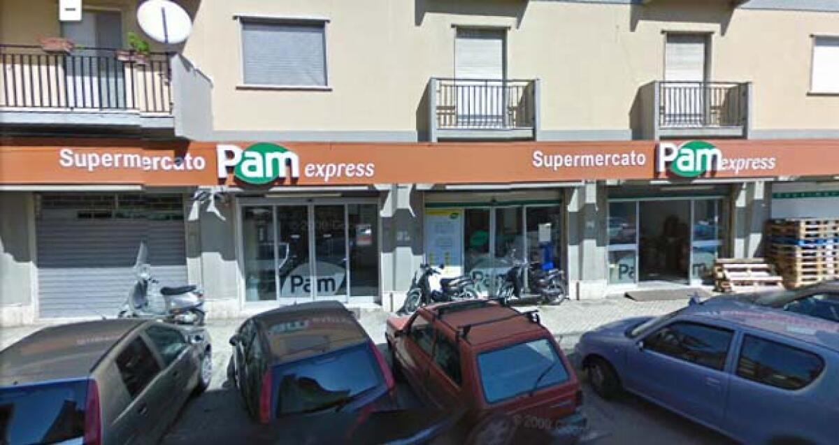 Rapinatori in azione al supermercato Pam di via Cicerone -