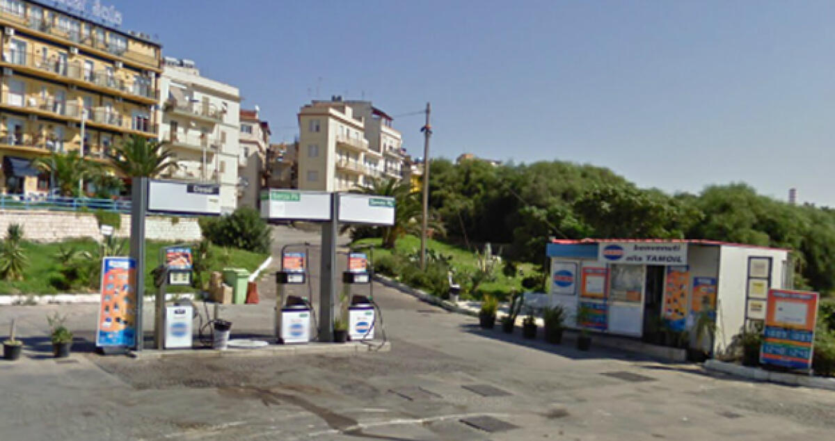 Agente immobiliare investe 7 persone per scappare dai suoi creditori -