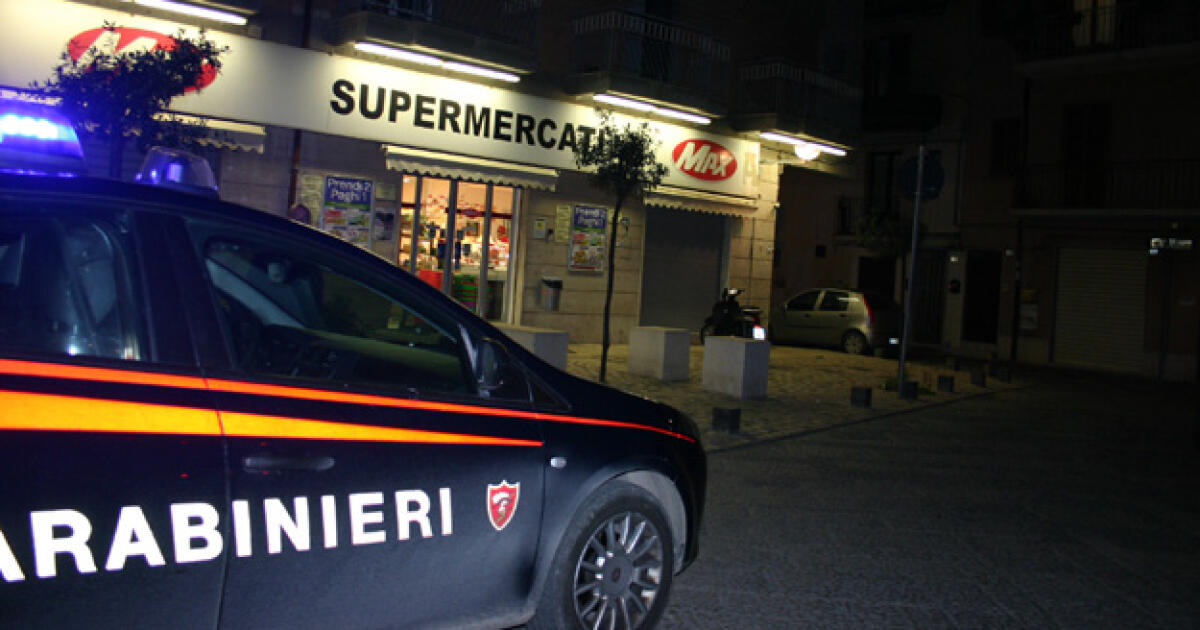 Ultim'ora, rapina al supermercato Max di piazza Salandra: bottino 3700 euro -