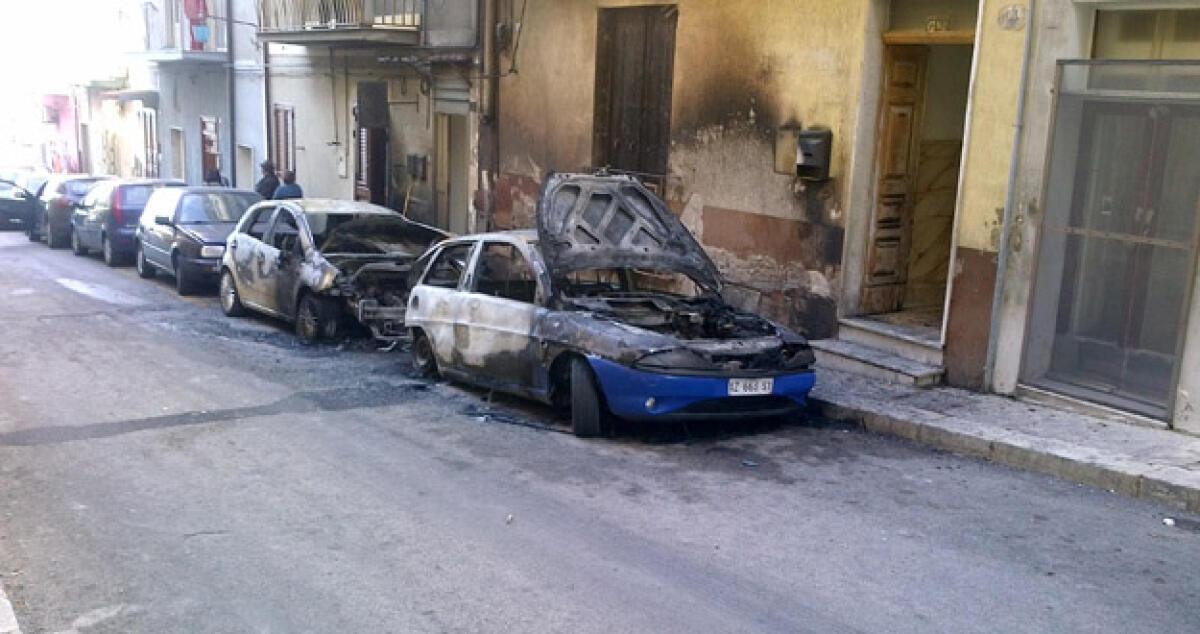 Roghi nella notte, sfiorata tragedia via Moscato: "sembrava esplosione Eni" - 