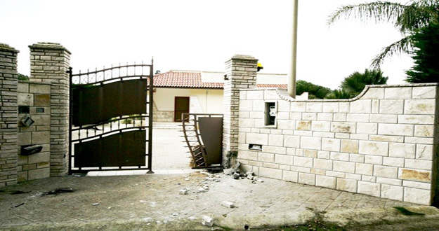 cancello-furto.jpg
