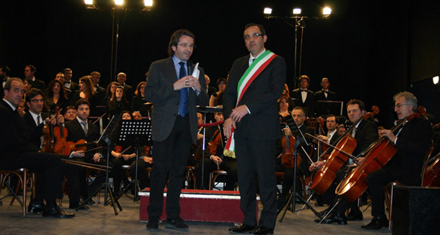 teatro%20fasulo.jpg