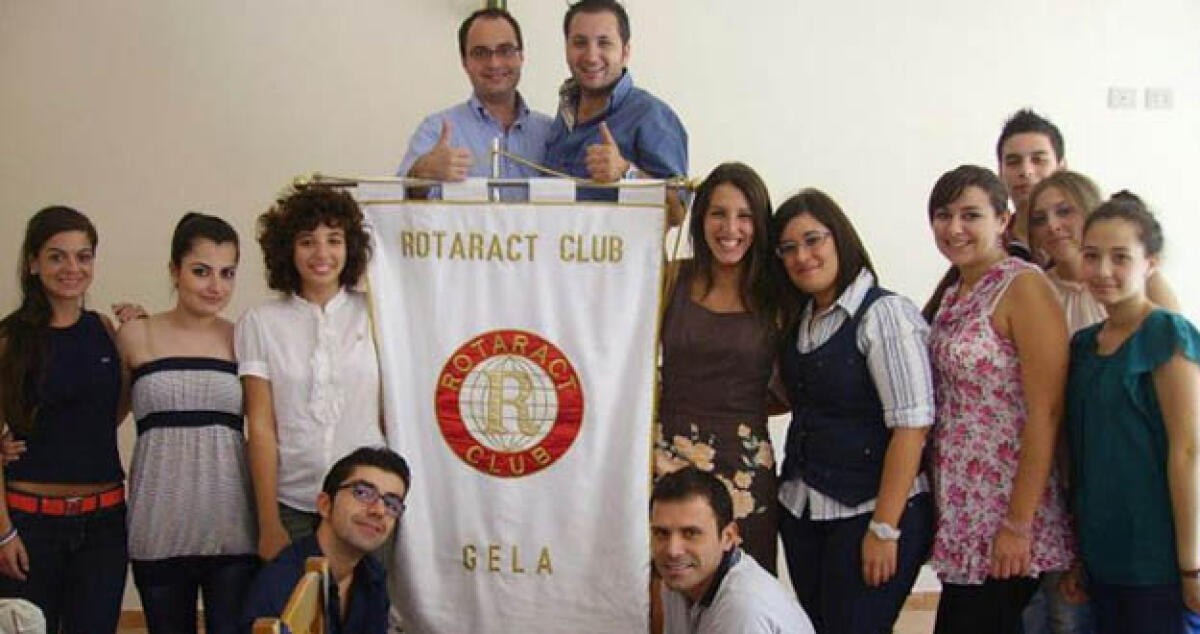 Rotaract, musica e spettacoli per gli anziani della casa Antonietta Aldisio -