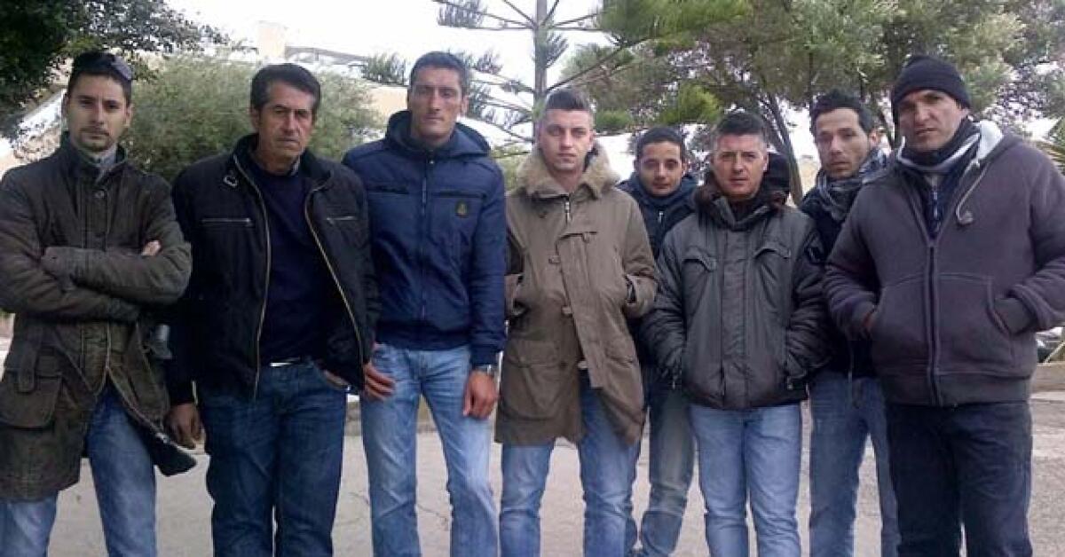 Polveriera indotto, 10 ex operai della Rendelin rimangono fuori dalla fabbrica -