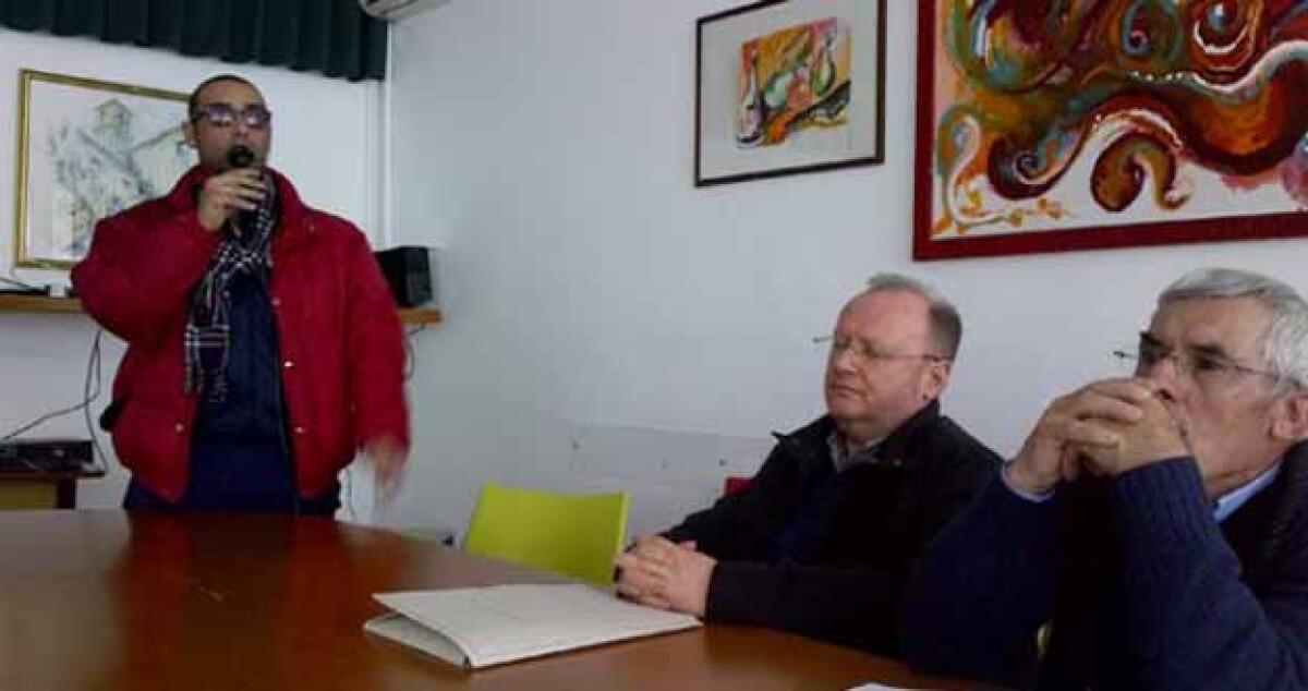 Sciopero alla Ghelas: "blocchiamo il Comune perchè non vogliamo sparire" -