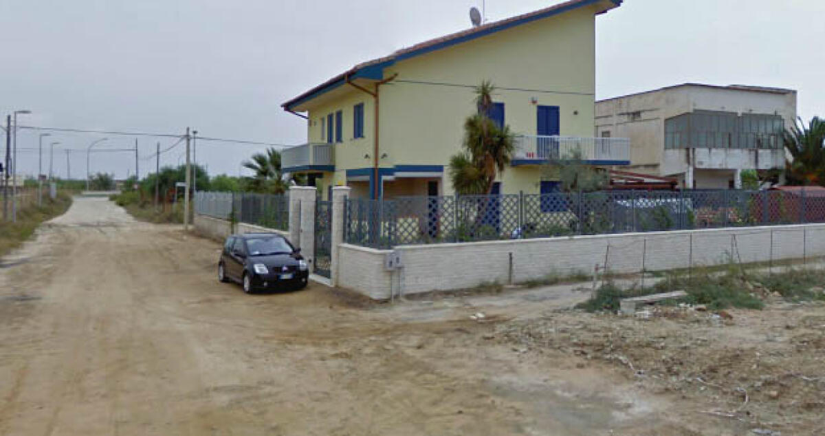 Frazione di Manfria abbandonata, protesta dei residenti di via dei Ciclamini -