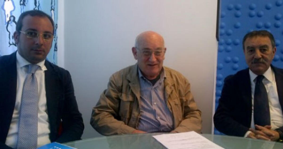 Disservizi e mezzi fuori norma, Cgil contro Ast: "Si approfitta della città" -