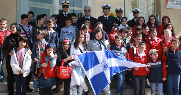 bambini%20capitaneria%20copia.jpg