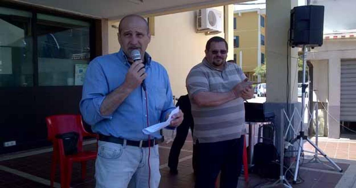 La città brucia o dorme? Poche presenze all'assemblea: "Sappiamo solo piangere" - 