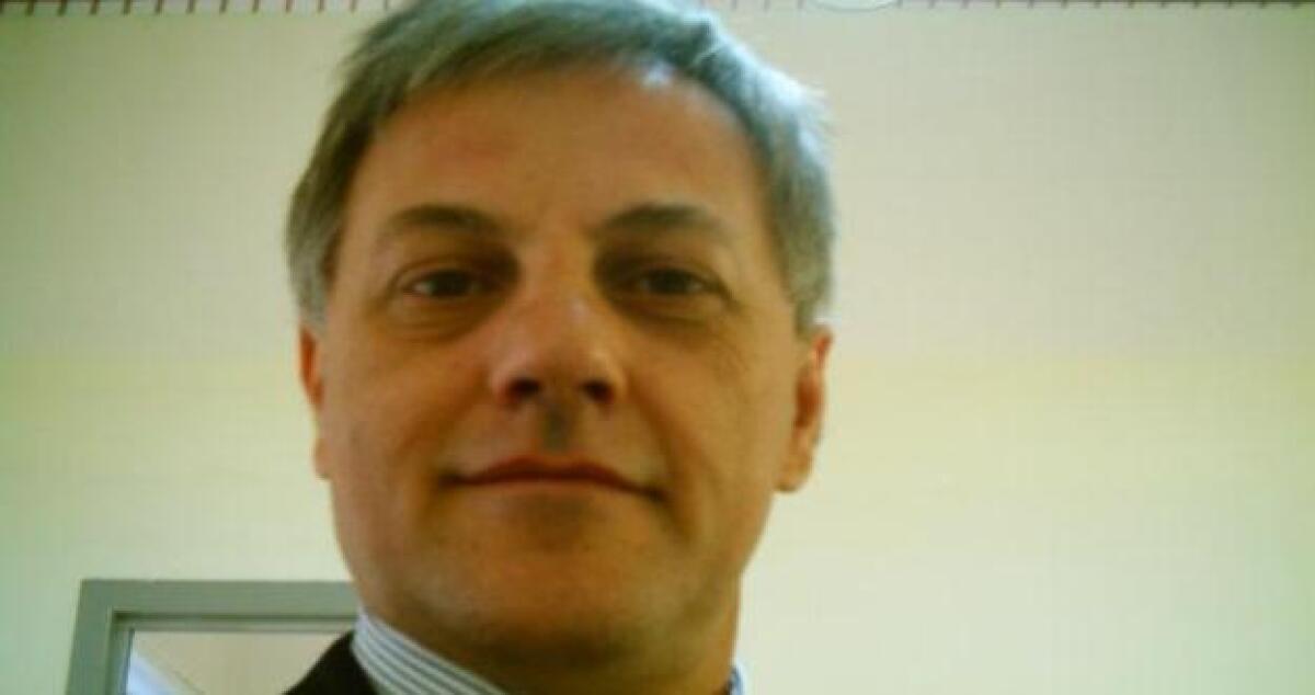 Per l'Asp in malattia ma era in Colombia, sospeso lo stipendio al medico-violento - 