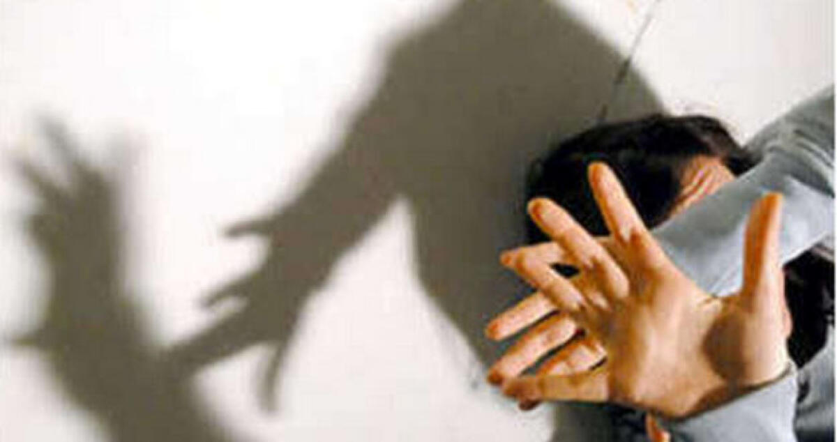 Fermato al suo rientro dalla Colombia, medico arrestato per violenza sessuale - 