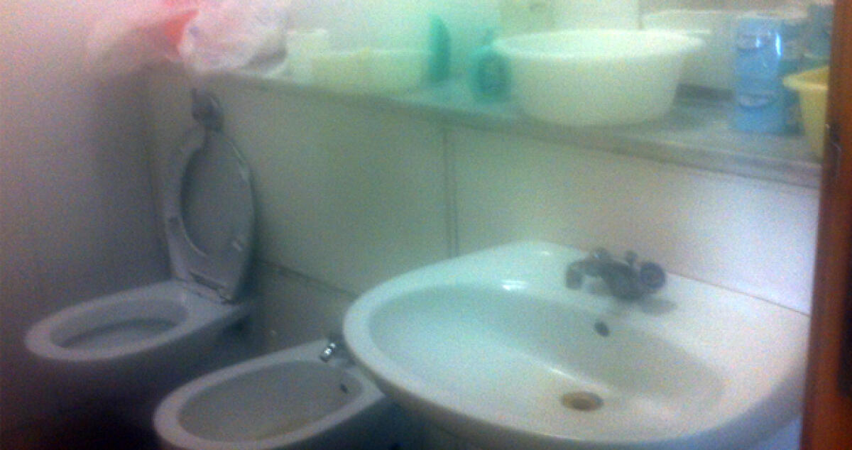 Lavandini e bidet otturati in ospedale, gli idraulici in pensione - 