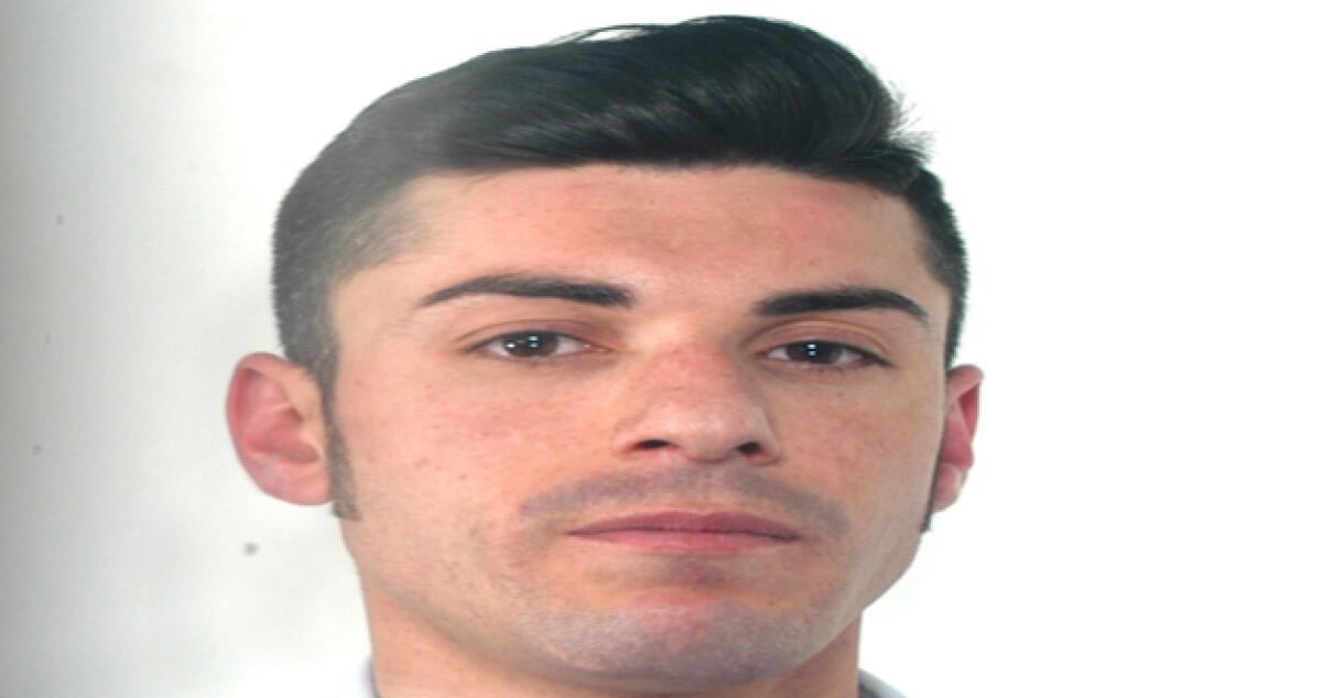 I figli del boss pronti a spacciare: Arrestati con la droga nei boxer - 