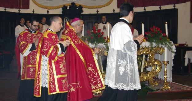 divina%20apostolica.jpg