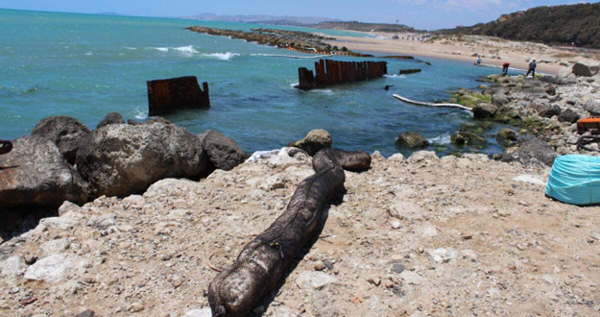 Inquinamento a mare, il relitto della "New Rose" dopo 22 anni libera combustibili - 