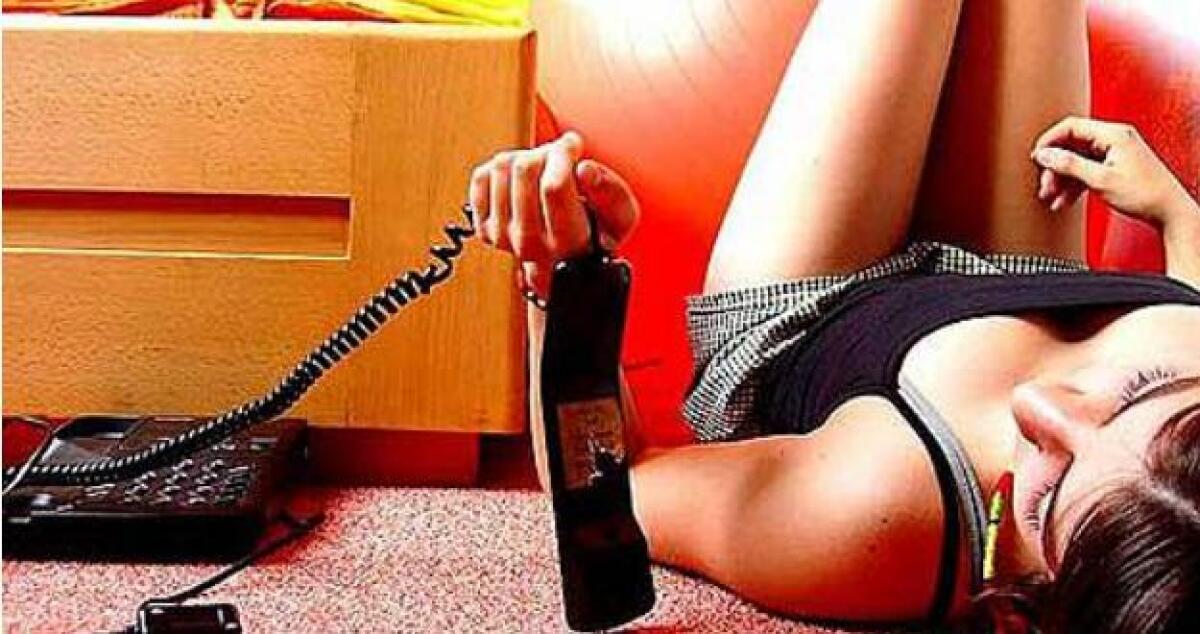 Telefonate a sbafo alle hot line dall'ufficio, scoperto e sospeso dipendente pubblico - 