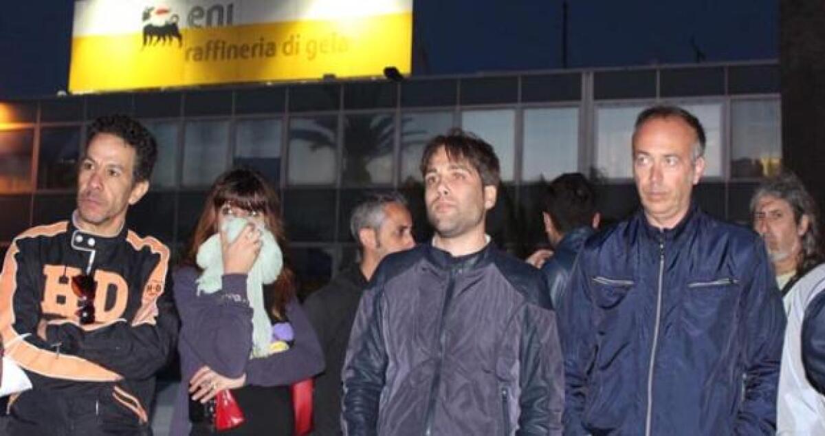 "Vergognatevi tutti!", nasce comitato spontaneo "No Eni" - 