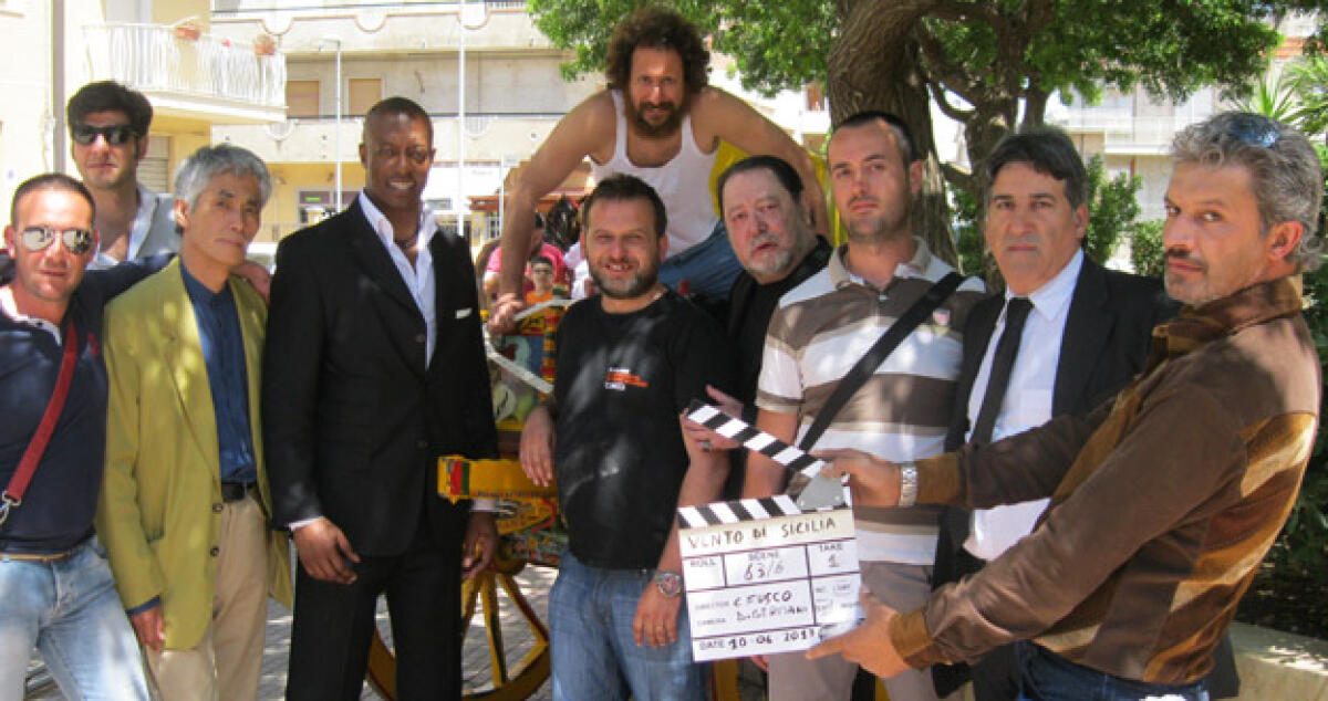 La città location del film "Vento di Sicilia", i ciak attirano la gente - 