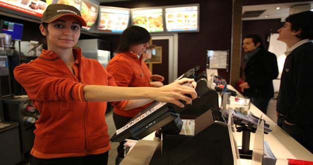 dipendenti%20mcdonald-2%201.jpg