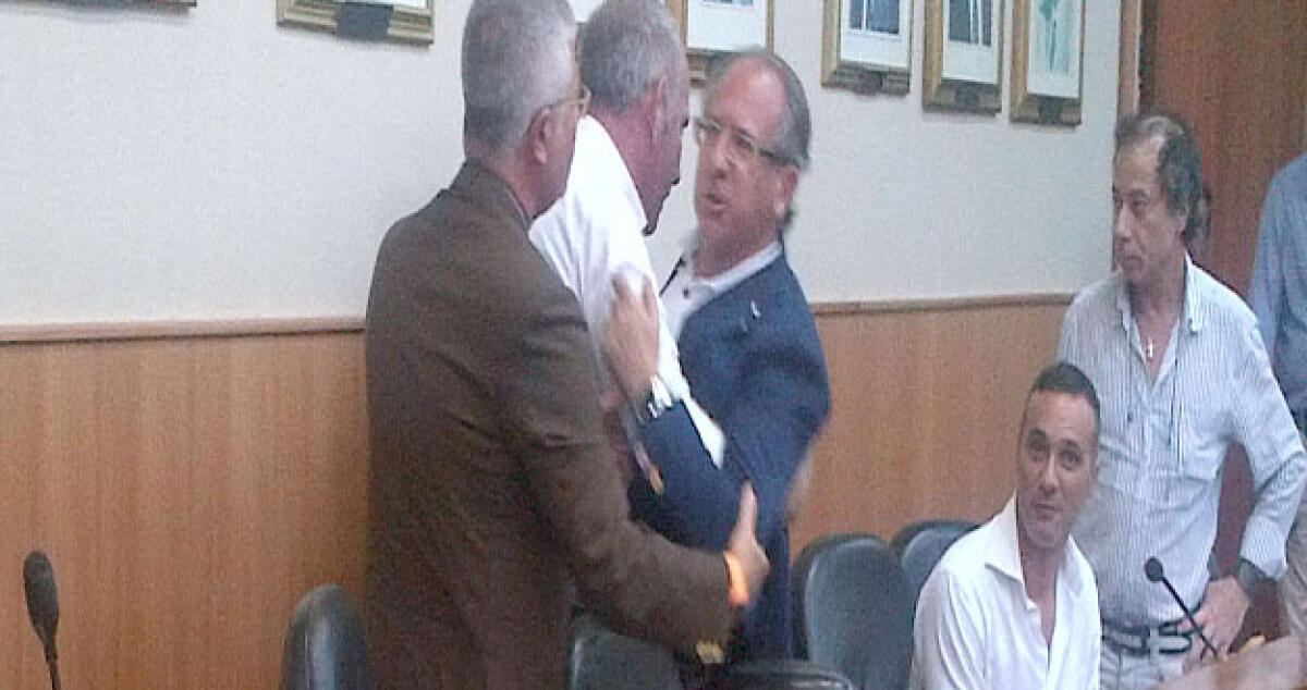 Proteste per l'acqua, Maurelli si scusa ma le polemiche rimangono - 