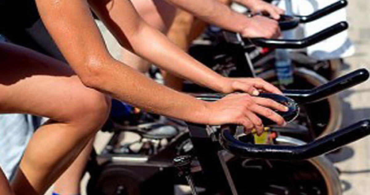 Sport e solidarietà: Al “Pignatelli” si pedala per la creazione di una biblioteca - 