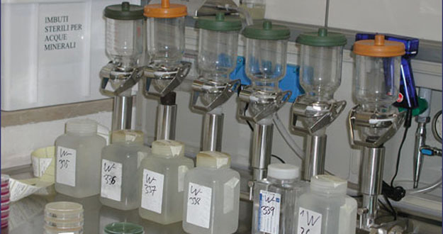 analisi-acqua.jpg