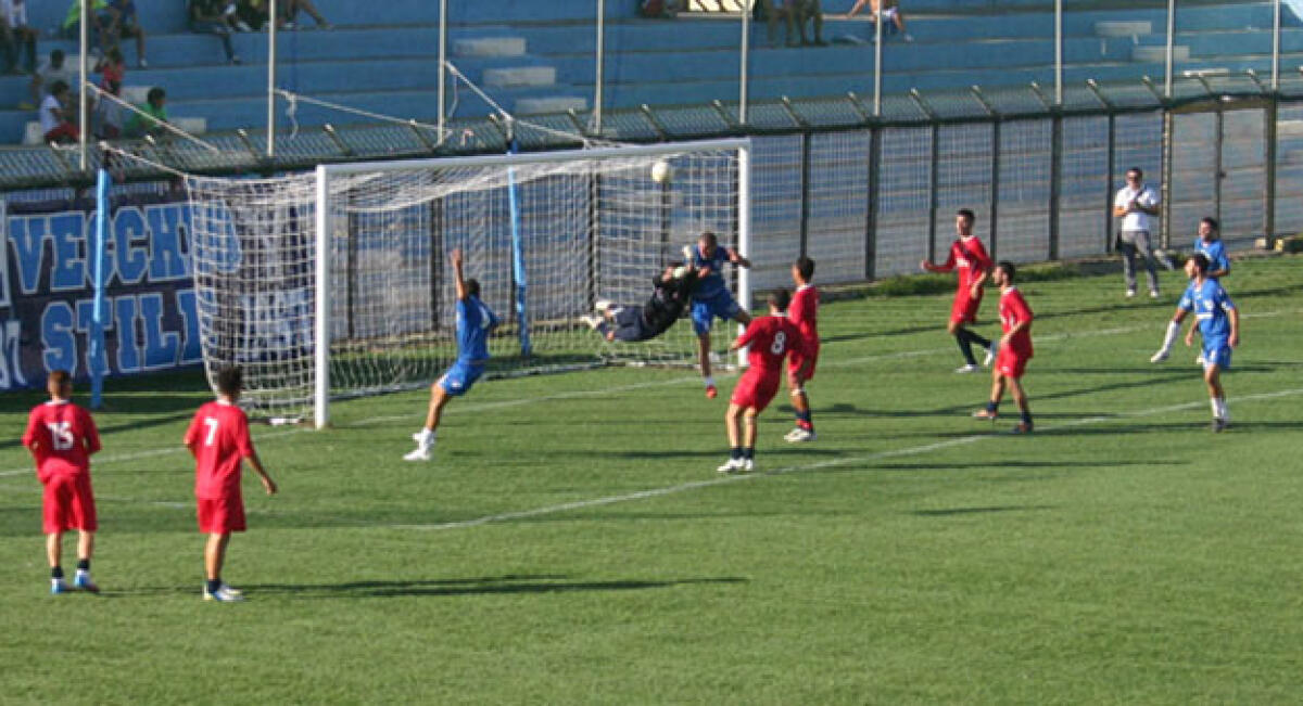 Il Gela lancia un messaggio agli avversari, 3-1 nel derby con il Macchitella - 