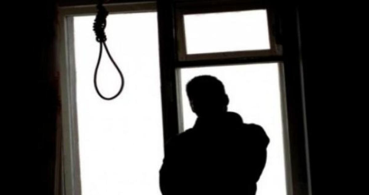 Venticinquenne si toglie la vita impiccandosi ad un albero - 