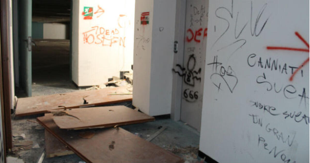 Parcheggio Caposoprano anno zero: Vandali in azione lo distruggono - 